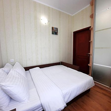Alex Apartments: Central Two-Room Apartment with 24/7 Self-Check-In Poltava Exterior photo