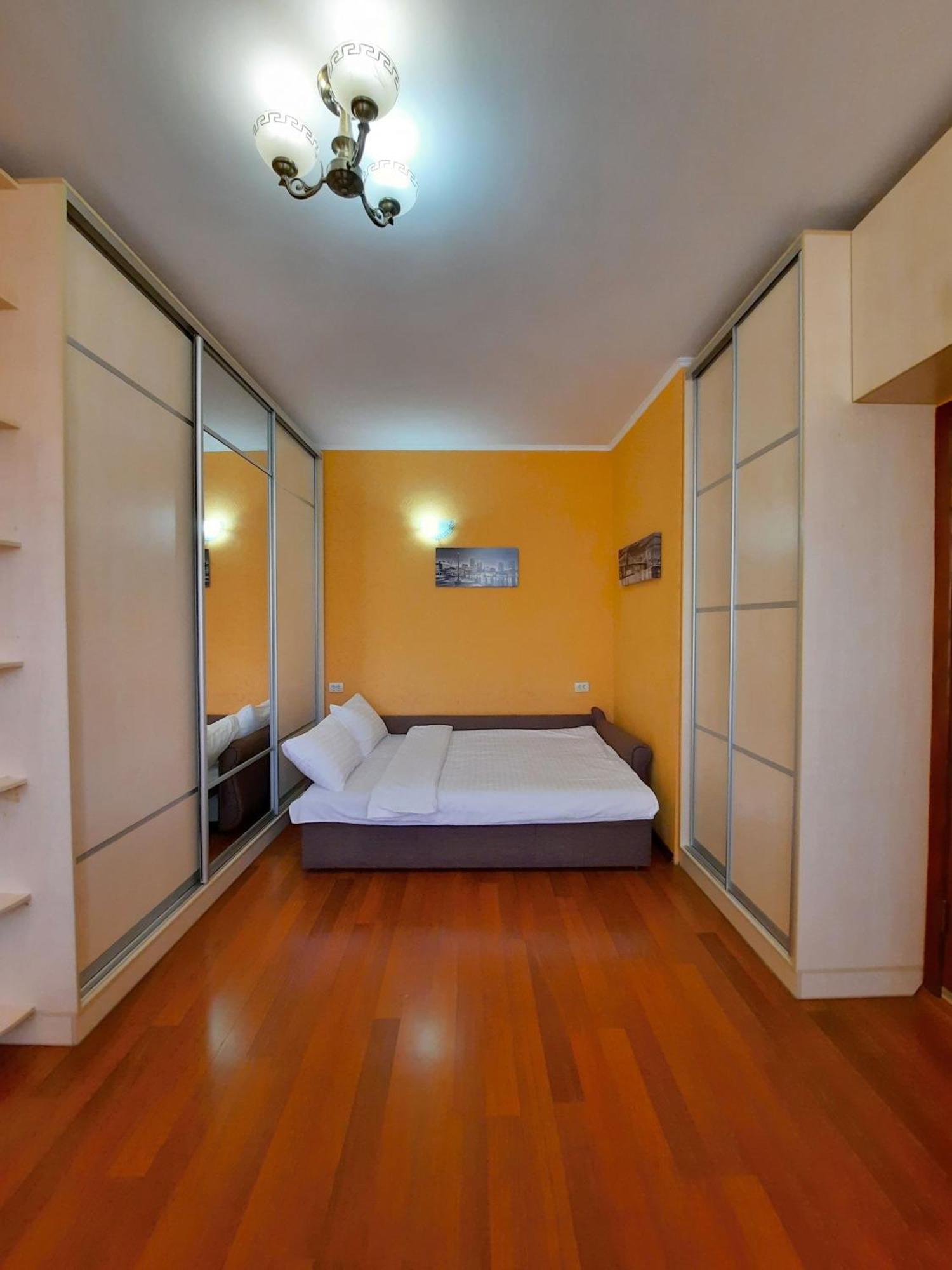 Alex Apartments: Central Two-Room Apartment with 24/7 Self-Check-In Poltava Exterior photo