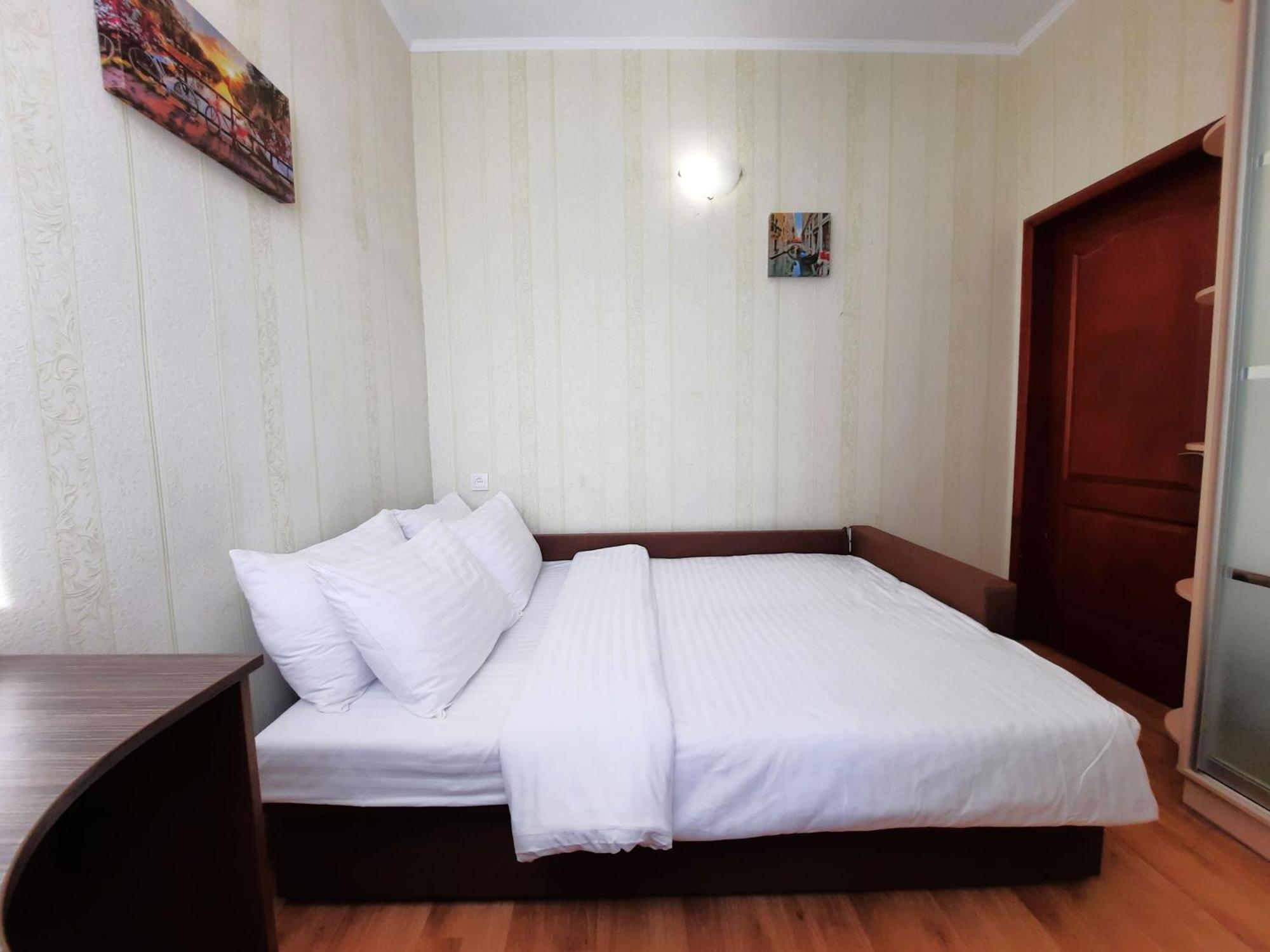 Alex Apartments: Central Two-Room Apartment with 24/7 Self-Check-In Poltava Exterior photo